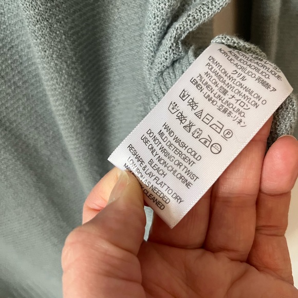 Free People light blue v neck tunic size medium - Picture 7 of 7